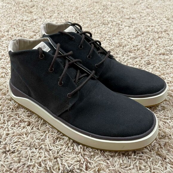 OluKai Men\'s Papakū Waxed Canvas Chukka Boots Dark Wood Black, Size 9 (New) main image 8